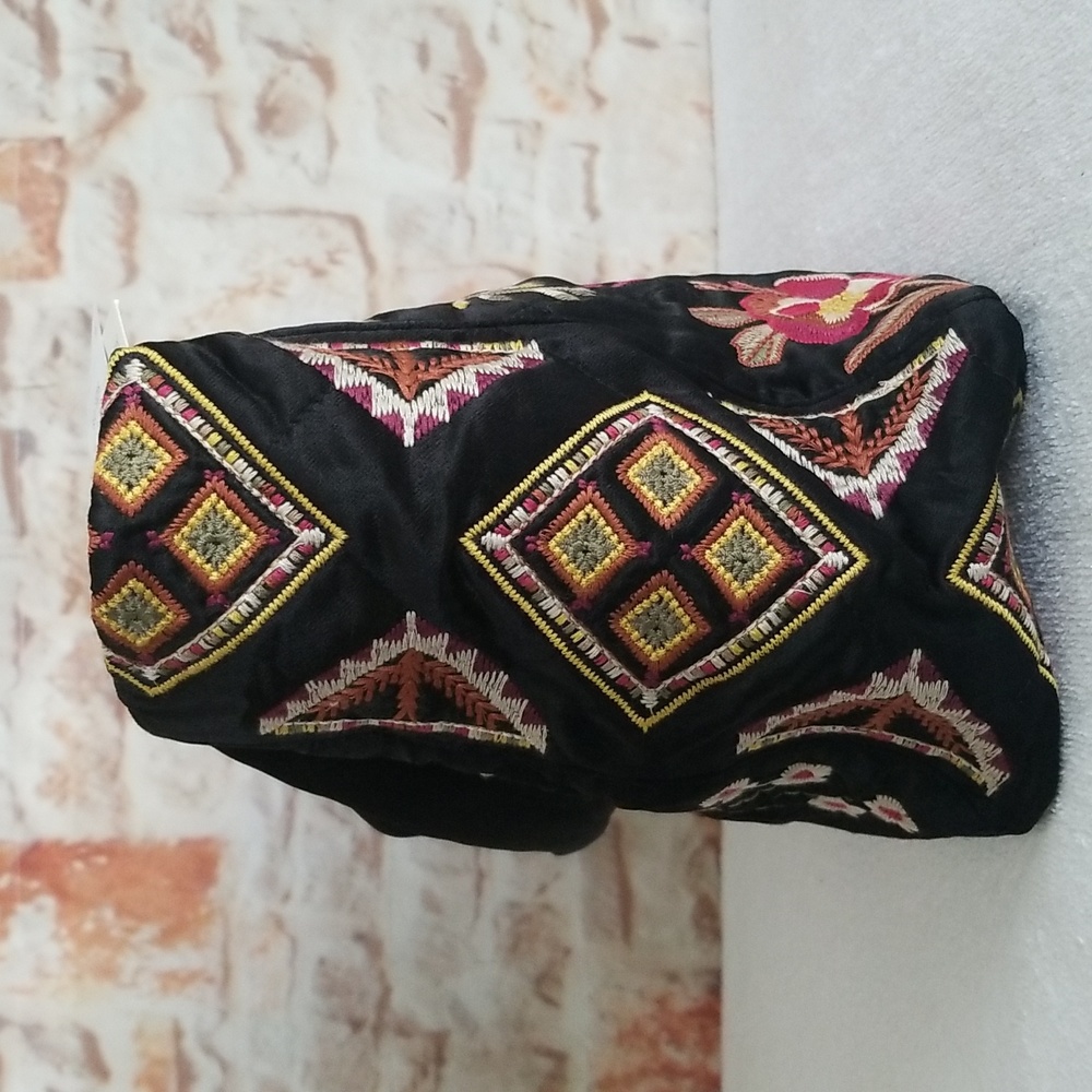 New Johnny Was Lilith Quilted Satin Tote - Picture 6 of 14